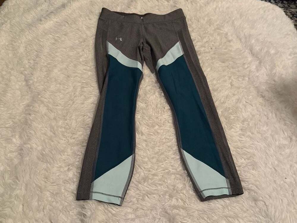 Under Armour Women's HeatGear Colorblocked Compression Ankle Crop Leggings